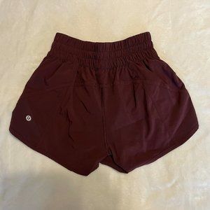 Tracker Low-Rise Lined Short 4" Size 2 Red Merlot